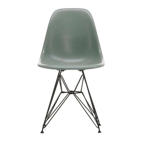 Cadeira Eames DSR em Fibra de Vidro / Base Preta